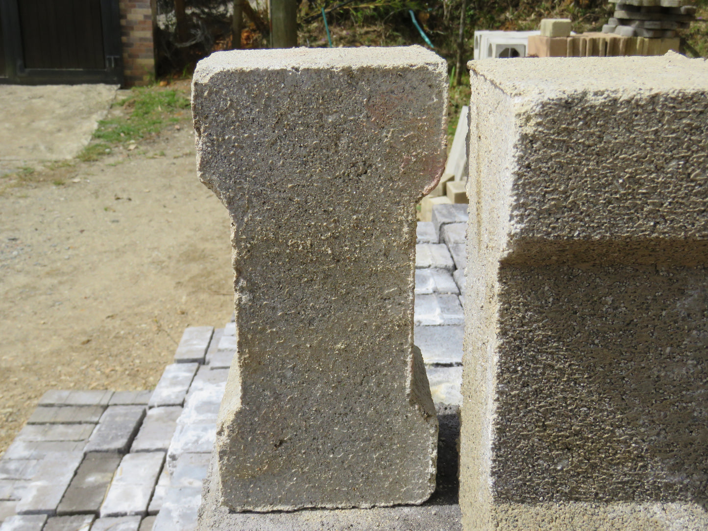 Adoquín Corbatín de Concreto 10x20x8