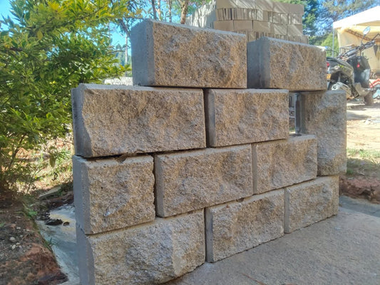 Bloque Split de Concreto 14x19x39 Acabado Rústico