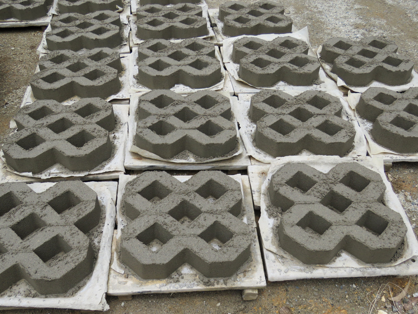 Gramoquín de Concreto Tráfico Vehicular Pesado 40x40x8cm