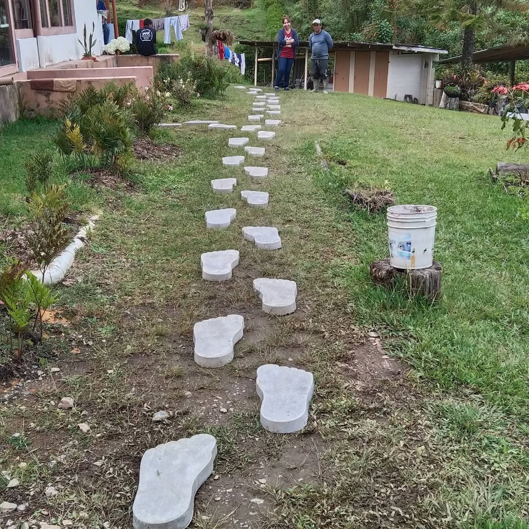Piezas de Concreto | Tortugas | Huellas | Pasos | Corazones | Figuras Geométricas Todo de Concreto