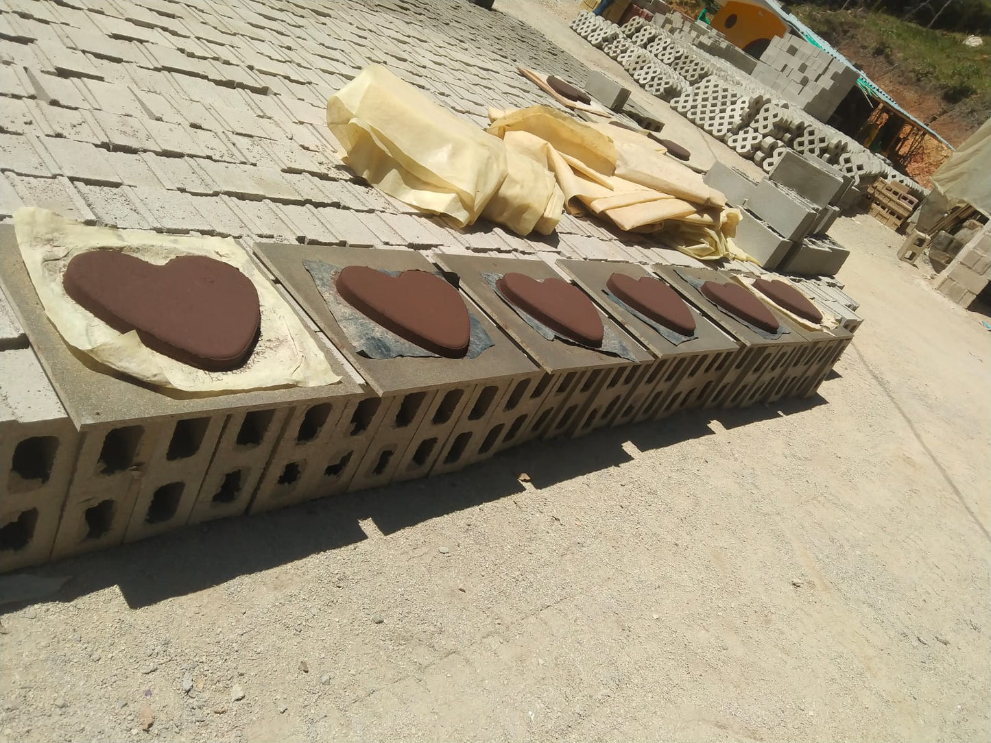Piezas en Concreto | Tortugas | Huellas | Pasos | Corazones | Figuras Geométricas