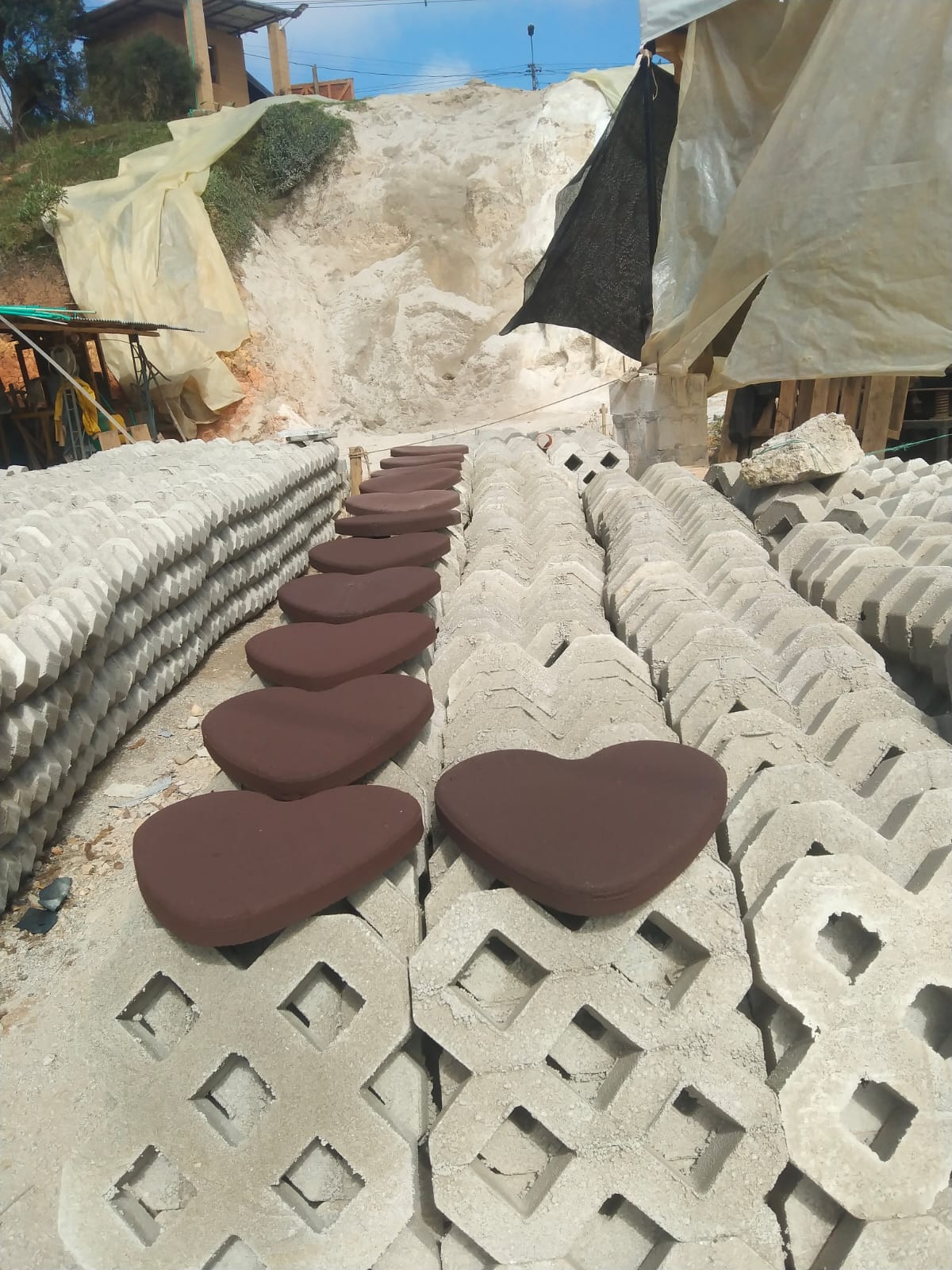 Piezas en Concreto | Tortugas | Huellas | Pasos | Corazones | Figuras Geométricas