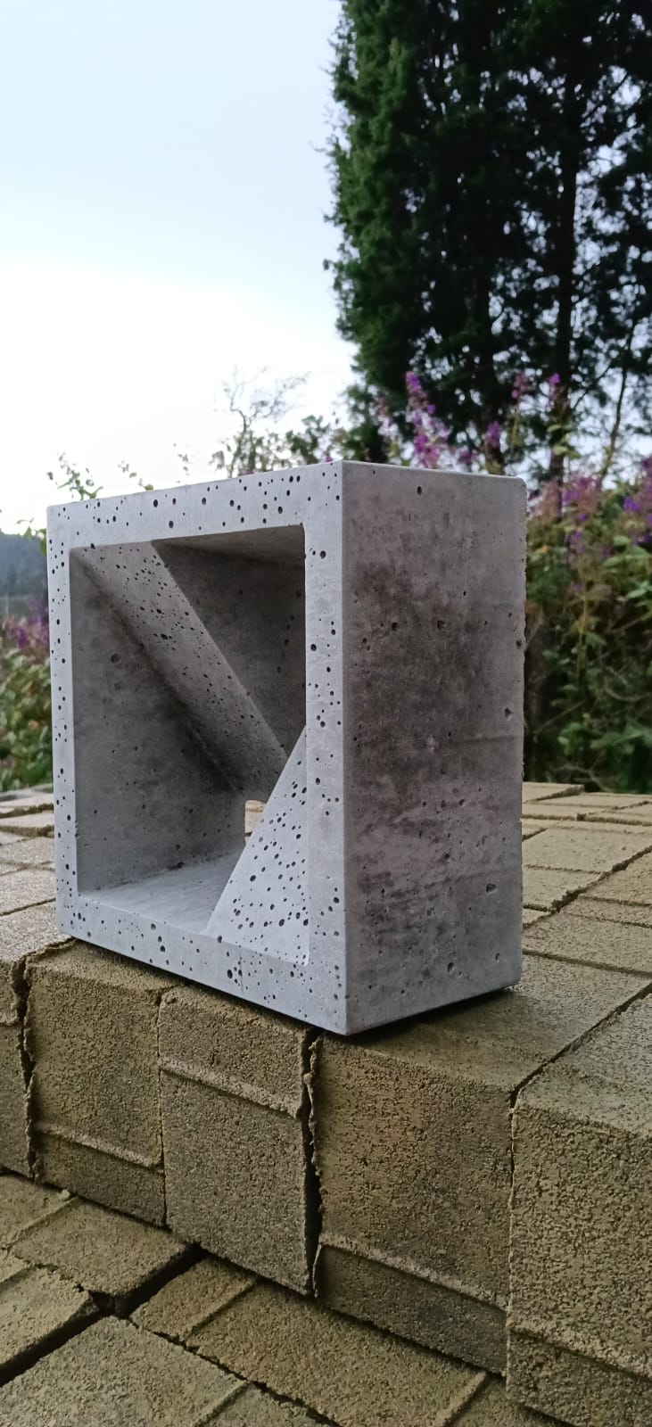 Calado en Concreto Super 20x20x10 cm