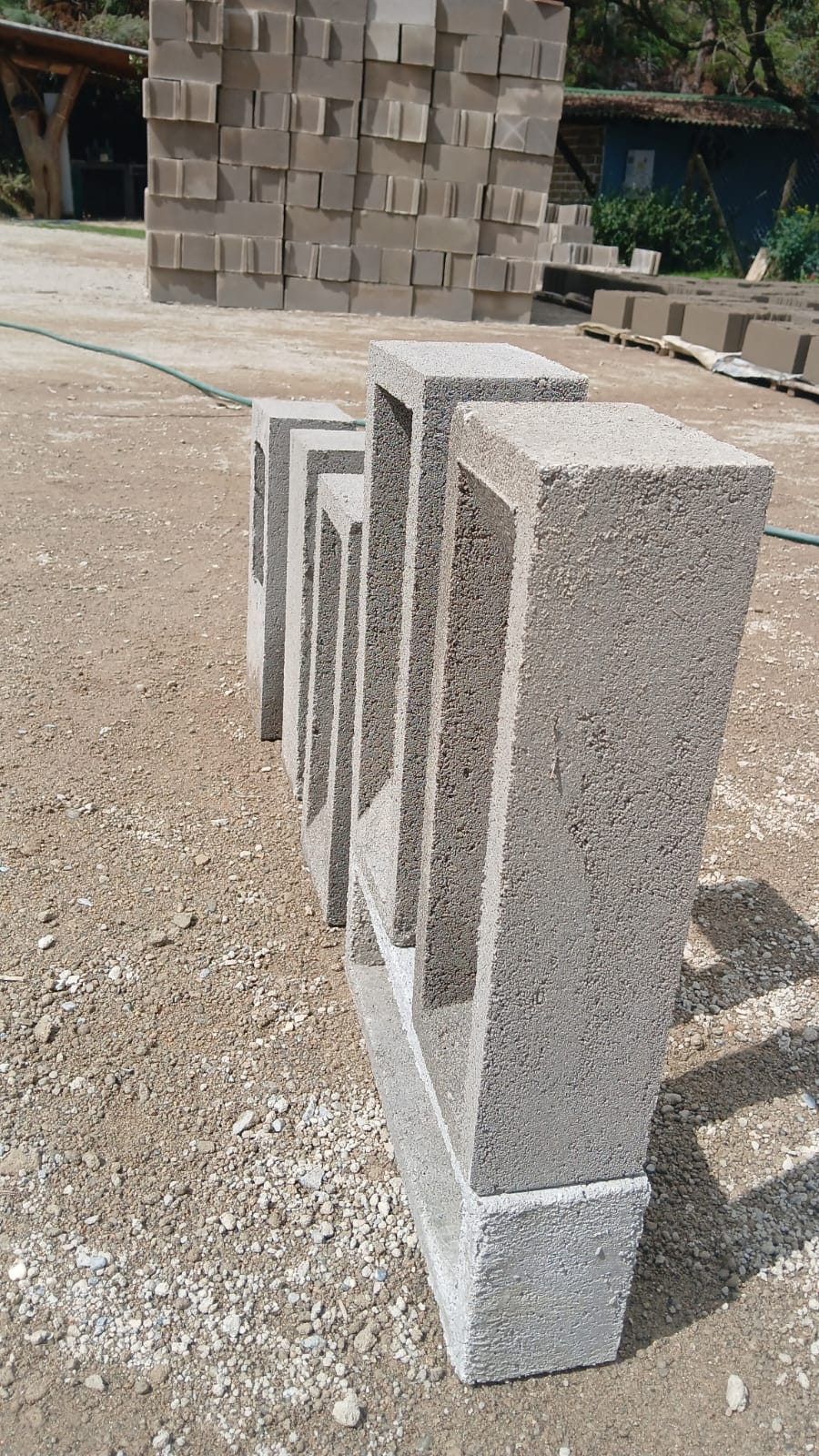 Calado Prensado de Concreto 40x10x15 cm