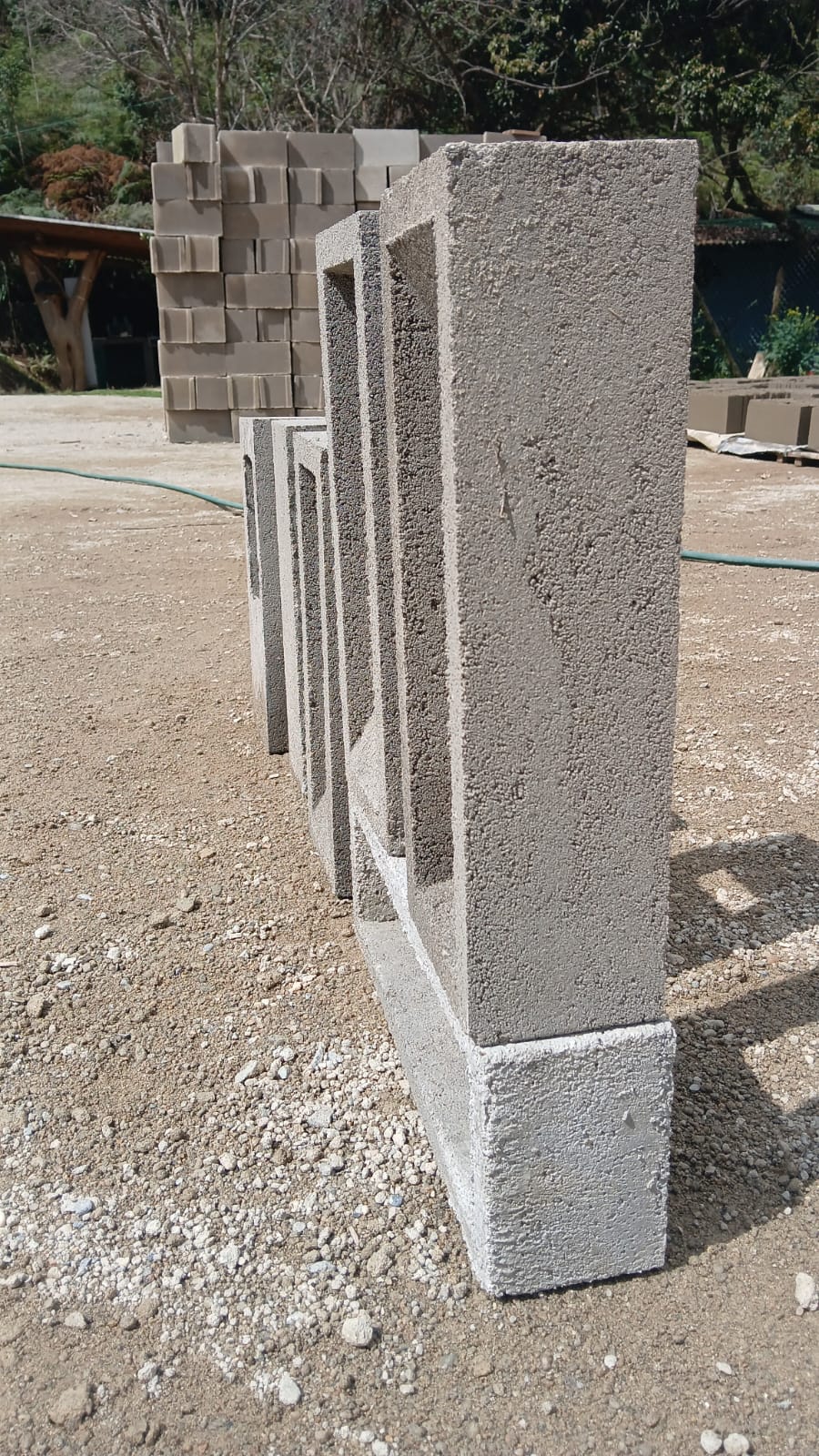 Calado Prensado de Concreto 40x10x15 cm